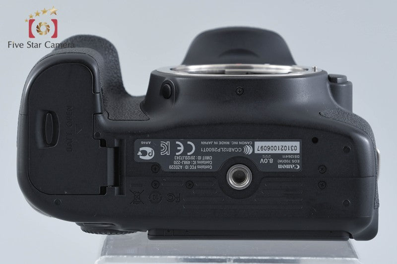 "Shutter count 3,887" Canon EOS 70D 20.2 MP Digital SLR Camera Body