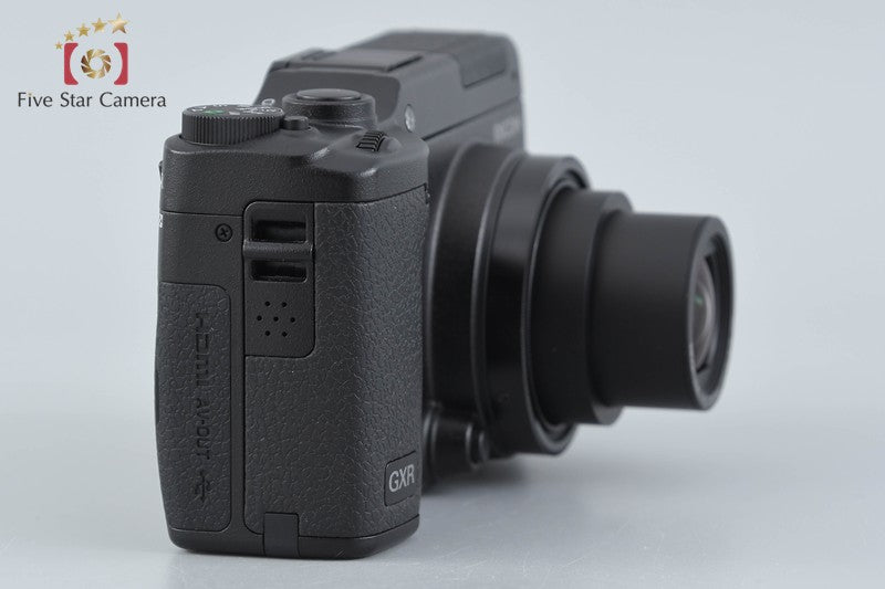"Count 7" Ricoh GXR 10.0 MP Digital Camera + S10 24-72mm f/2.5-4.4 VC w/ Box