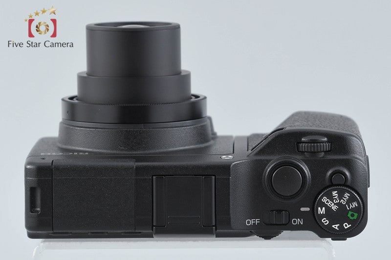 "Count 7" Ricoh GXR 10.0 MP Digital Camera + S10 24-72mm f/2.5-4.4 VC w/ Box