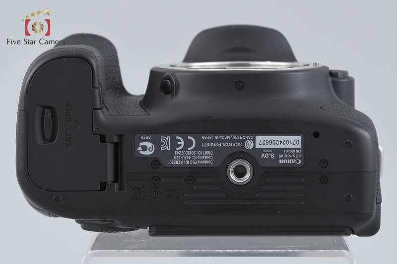 "Shutter count 1,588" Canon EOS 70D 20.2 MP Digital SLR Camera Body