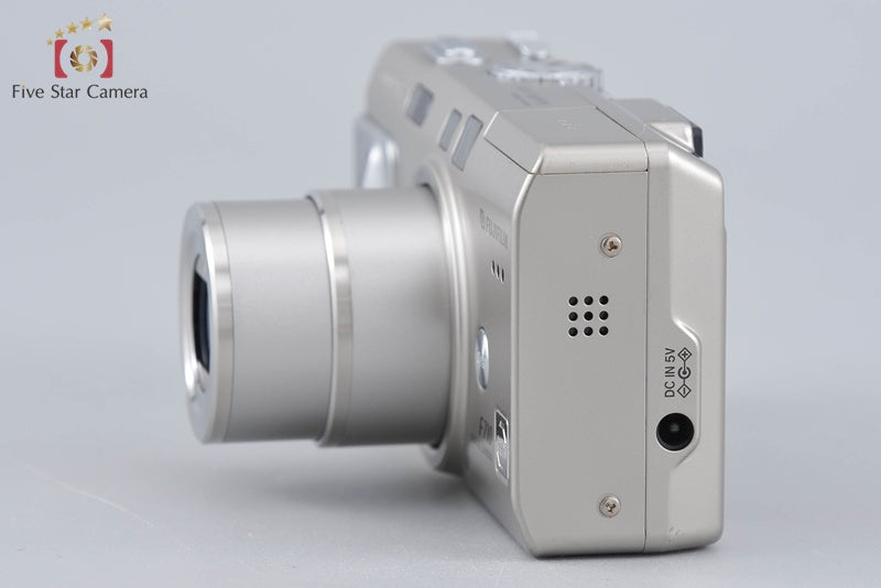 Fujifilm FinePix F710 6.2 MP Digital Camera
