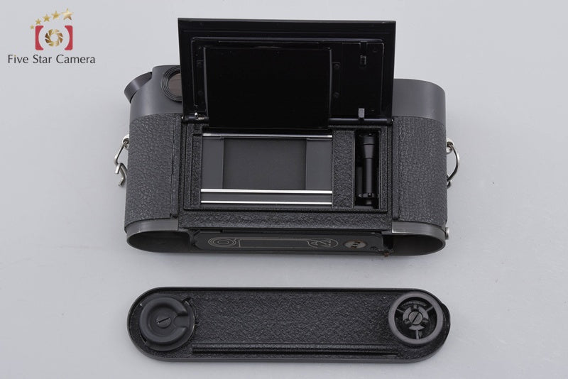Leica M4-2 Black 35mm Rangefinder Film Camera Body