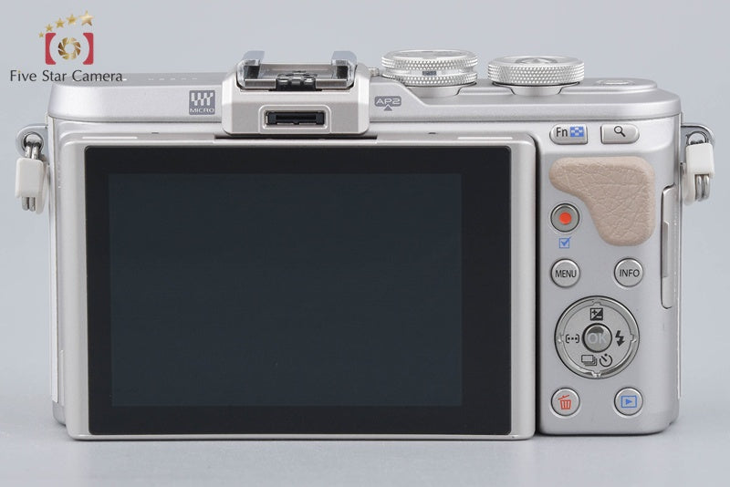 "Shutter count 1,528" Olympus PEN E-PL8 White 16.1 MP 14-42 EZ Lens
