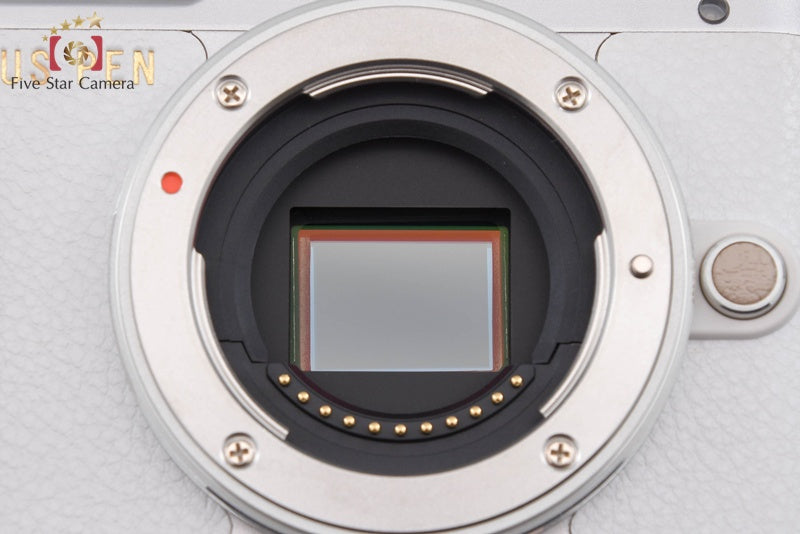 "Shutter count 1,528" Olympus PEN E-PL8 White 16.1 MP 14-42 EZ Lens