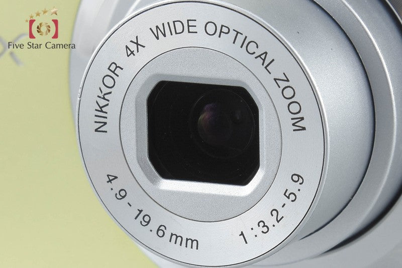Nikon COOLPIX S3000 Pop Green 12.0 MP Digital Camera