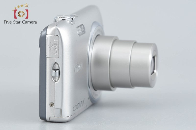 Nikon COOLPIX S3500 Crystal Silver 20.0 MP Digital Camera