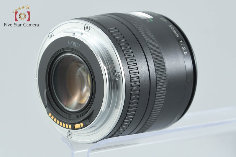 Canon EF 50mm f/2.5 Compact Macro