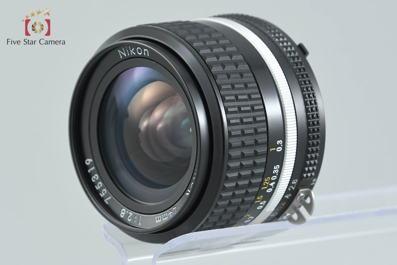 Nikon Ai-S NIKKOR 24mm f/2.8