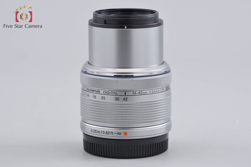 Olympus M.ZUIKO DIGITAL 14-42mm f/3.5-5.6 II R Silver