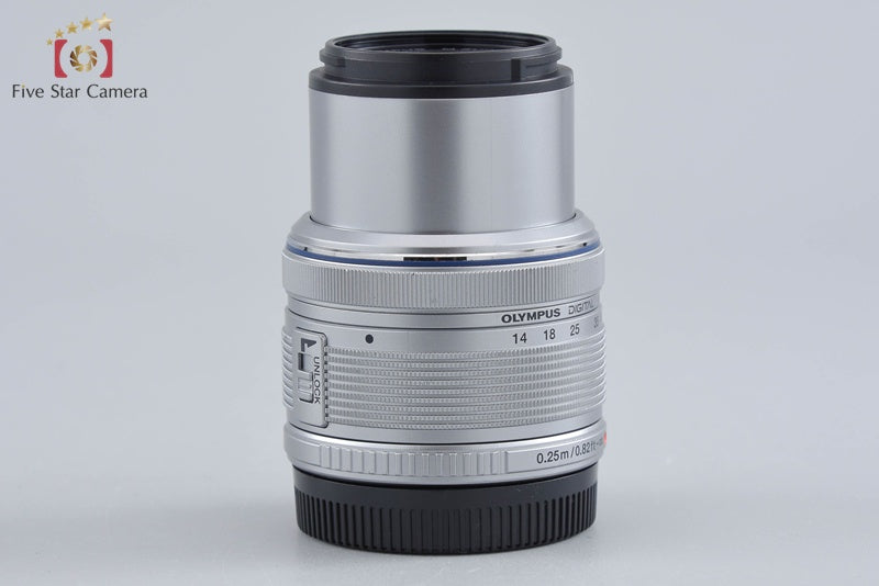 Olympus M.ZUIKO DIGITAL 14-42mm f/3.5-5.6 II R Silver
