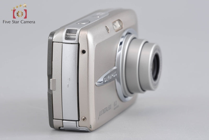 Olympus μ DIGITAL 600 Silver 6.0 MP Digital Camera