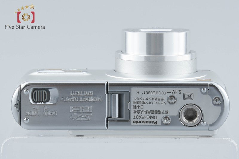 Panasonic LUMIX DMC-FX07 Silky Silver 7.2 MP Digital Camera
