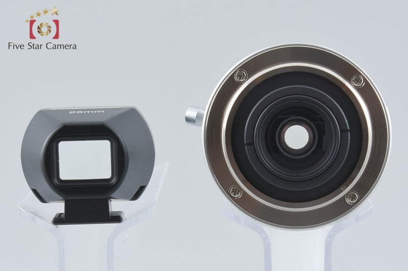 Voigtlander SNAPSHOT-SKOPAR 25mm f/4 MC Silver L39 Mount w/ 25mm Viewfinder
