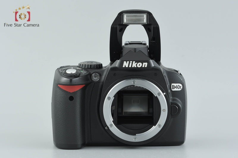 Nikon D40x 10.2 MP DSLR AF-S DX 18-55 55-200 Lenses