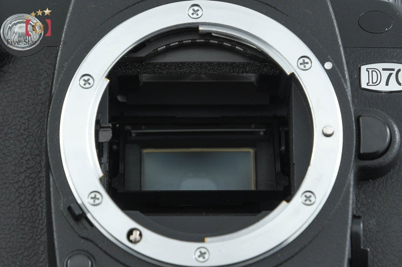 Nikon D70 6.1 MP Digital SLR Camera Body