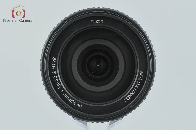 Nikon AF-S DX NIKKOR 18-300mm f/3.5-6.3 G ED VR