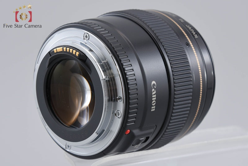 Canon EF 85mm f/1.8 USM