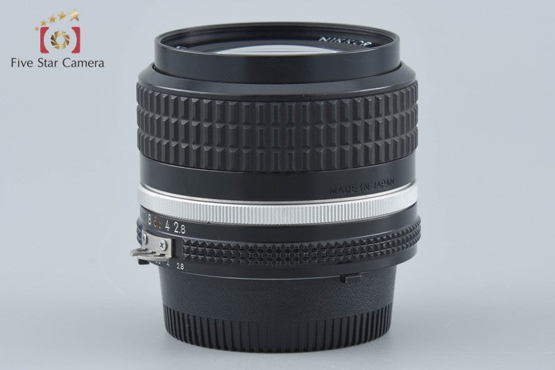 Nikon Ai-S NIKKOR 24mm f/2.8