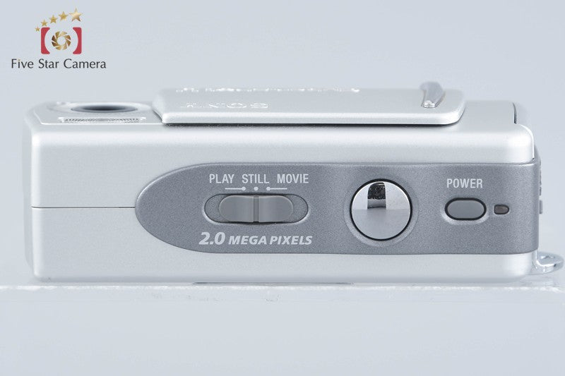 Sony Cyber-shot DSC-U20 Metallic Silver 2.0 MP Digital Camera