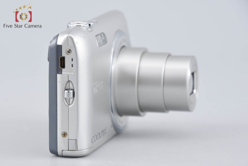 Nikon COOLPIX S3500 Crystal Silver 20.0 MP Digital Camera