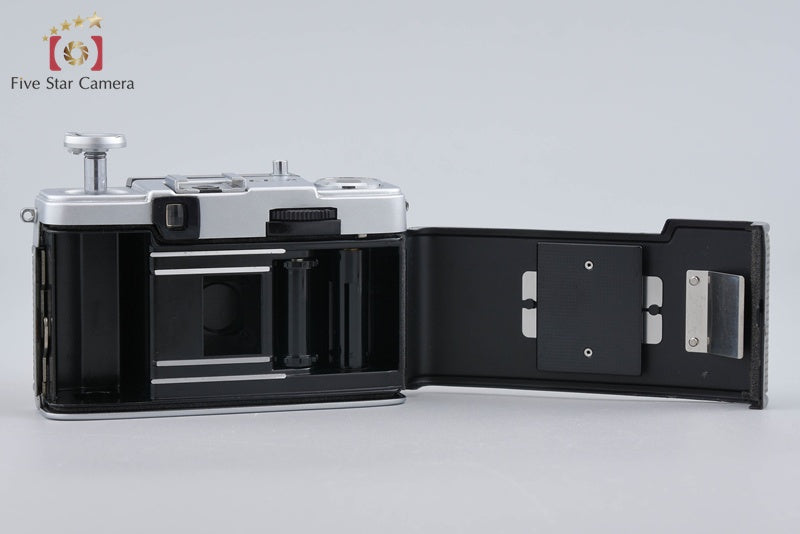 Olympus PEN EE-2 Gray 35mm Half Frame Film Camera D.Zuiko 28mm f/3.5