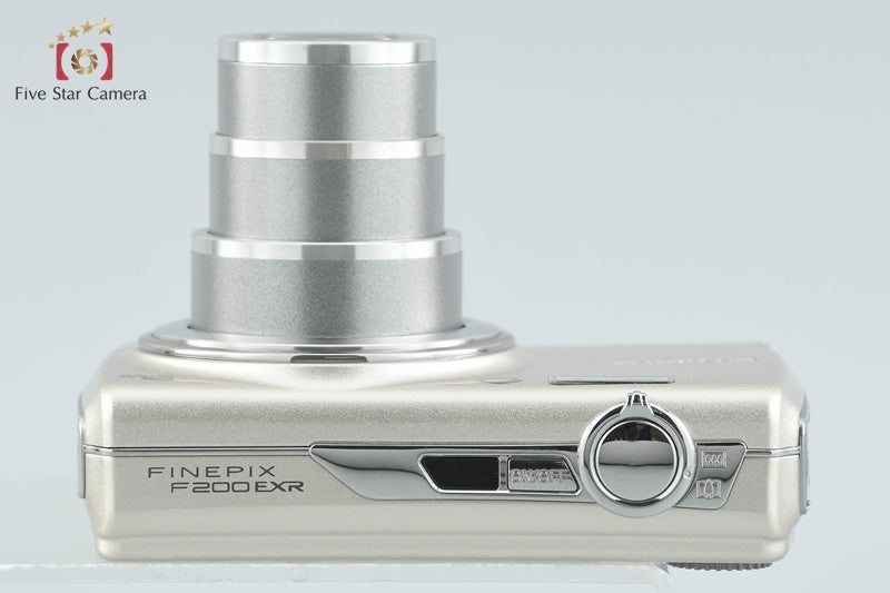 Fujifilm FinePix F200EXR Silver 12.0 MP Digital Camera w/ Box