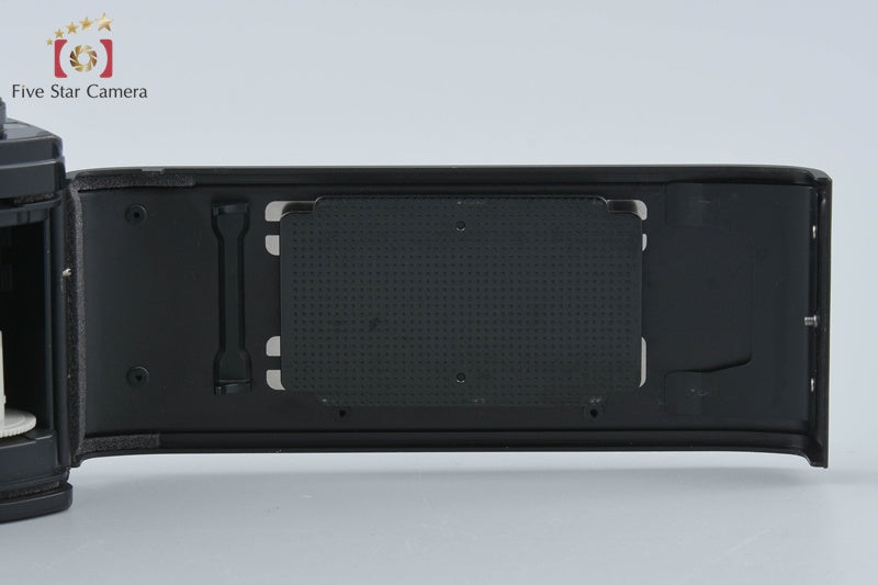 Minolta New X-700 35mm SLR Film Camera Body