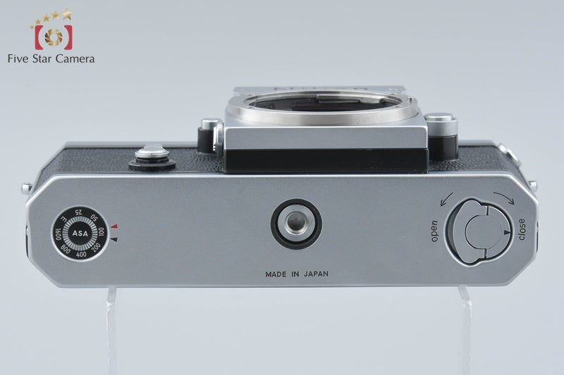 Nikon F Eye Level Silver Mid Model 35mm SLR Film Camera Body
