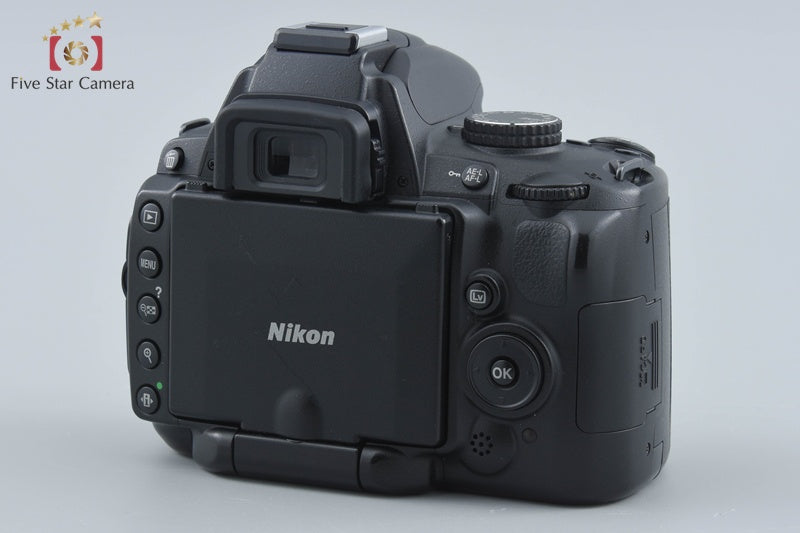 Nikon D5000 12.3 MP DSLR Camera 18-55 55-200 VR Lenses