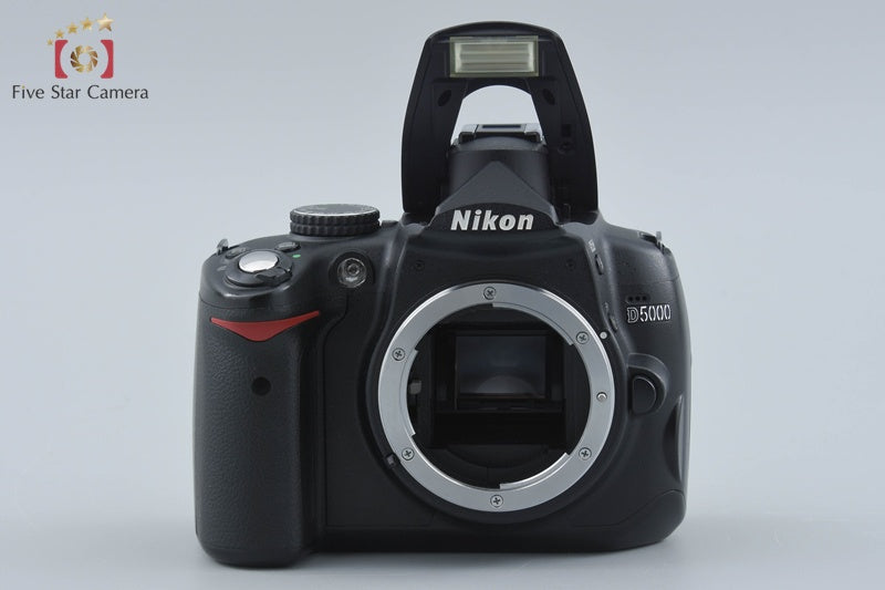 Nikon D5000 12.3 MP DSLR Camera 18-55 55-200 VR Lenses