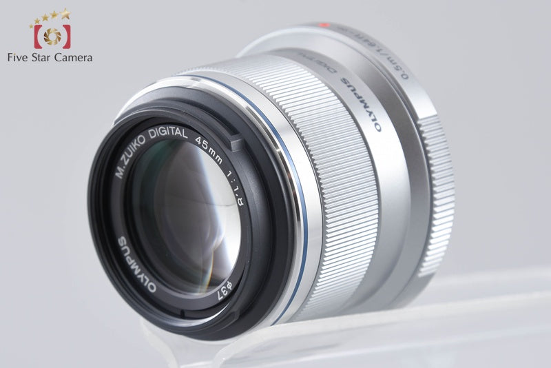 Olympus M.ZUIKO DIGITAL 45mm f/1.8 Silver