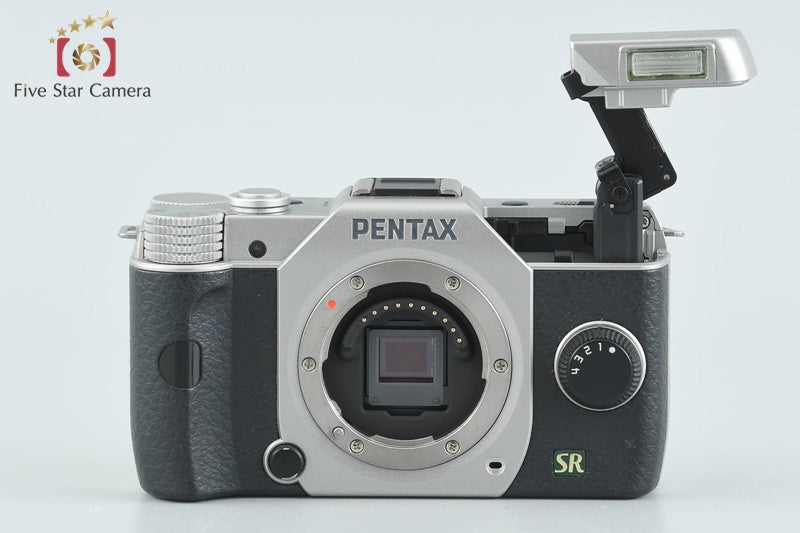 PENTAX Q7 Silver 12.4 MP Digital Camera 5-15 Lens