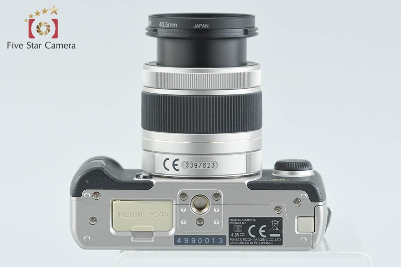 PENTAX Q7 Silver 12.4 MP Digital Camera 5-15 Lens