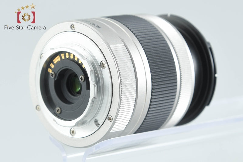 PENTAX Q7 Silver 12.4 MP Digital Camera 5-15 Lens