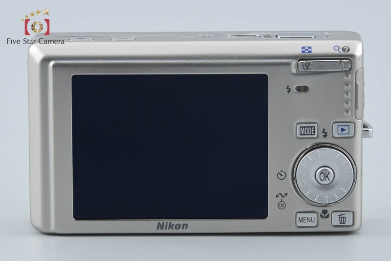 Nikon COOLPIX S500 Silver 7.1 MP Digital Camera