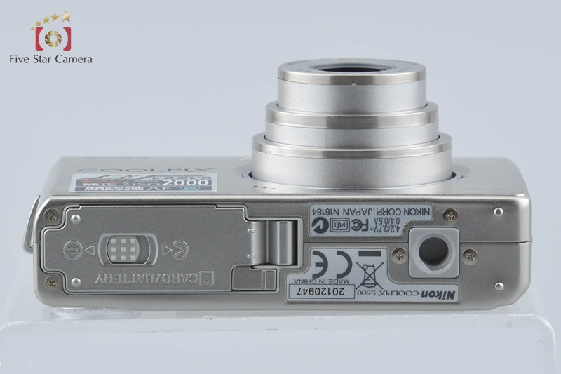 Nikon COOLPIX S500 Silver 7.1 MP Digital Camera