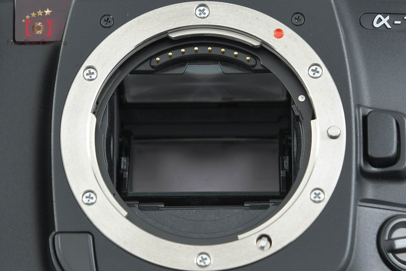 Minolta α-7 Maxxum 7 Dynax 7 35mm SLR Film Camera Body