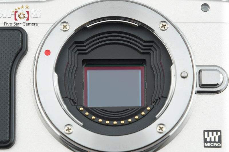 "Shutter count 5,104" Olympus PEN Lite E-PL6 Silver 16.1 MP 14-42 EZ Lens