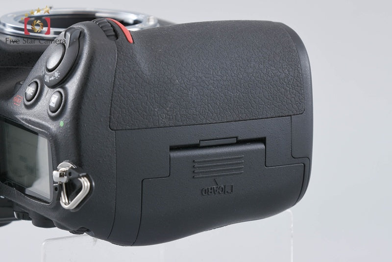 Nikon D700 12.1 MP Full Frame Digital SLR Camera Body w/ Box