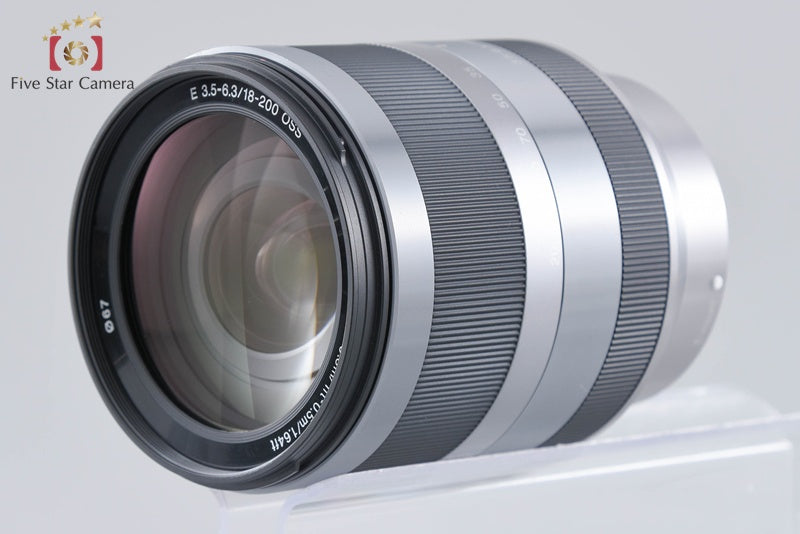 SONY E 18-200mm f/3.5-6.3 OSS SEL18200 Silver