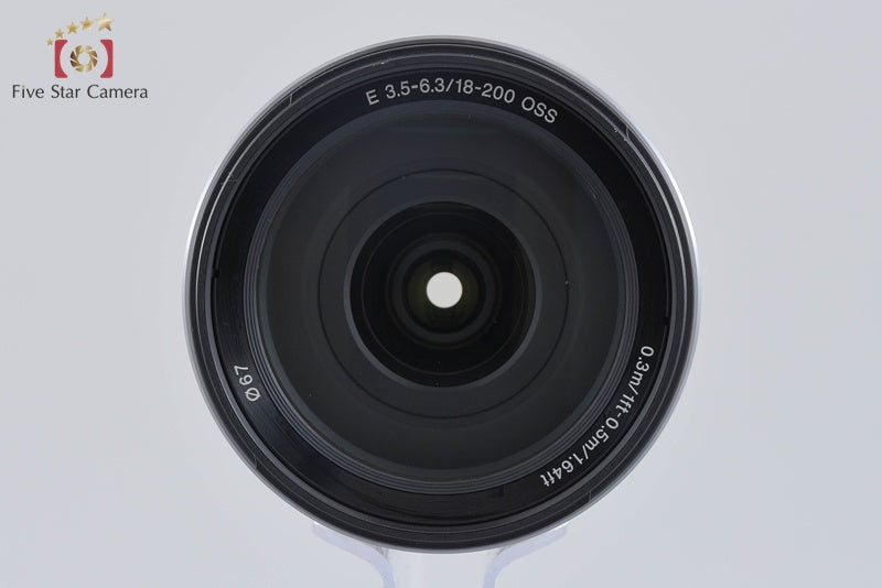 SONY E 18-200mm f/3.5-6.3 OSS SEL18200 Silver