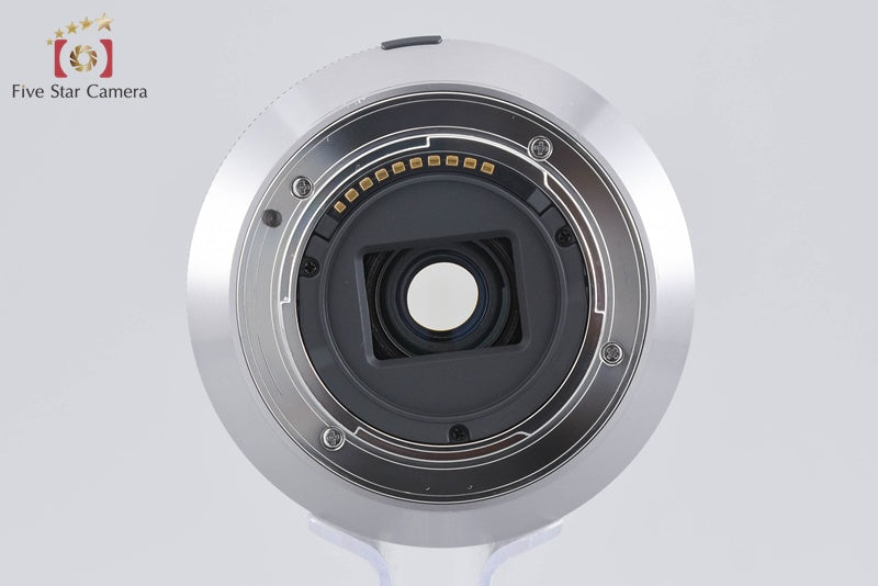 SONY E 18-200mm f/3.5-6.3 OSS SEL18200 Silver