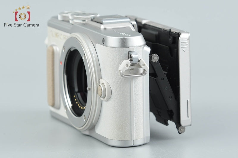 "Shutter count 5,597" Olympus PEN E-PL8 White 16.1 MP Digital Camera