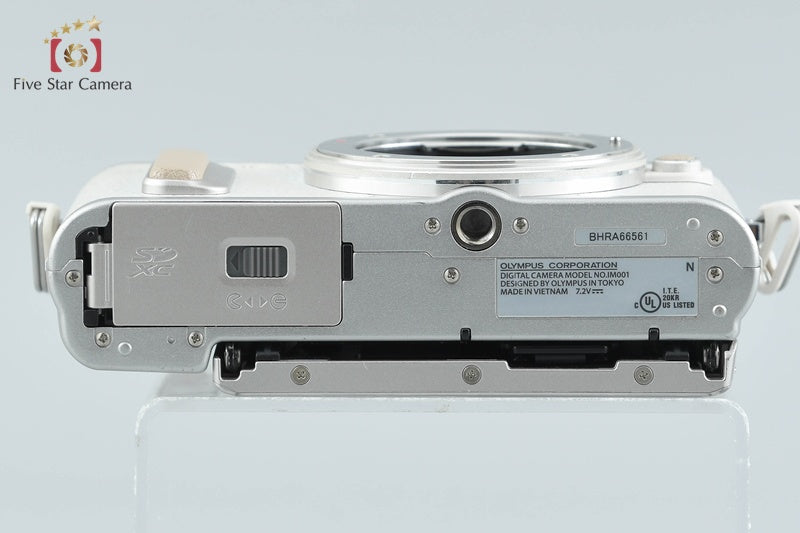 "Shutter count 5,597" Olympus PEN E-PL8 White 16.1 MP Digital Camera