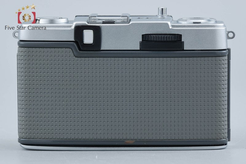 Olympus PEN EE-2 Gray 35mm Half Frame Film Camera D.Zuiko 28mm f/3.5