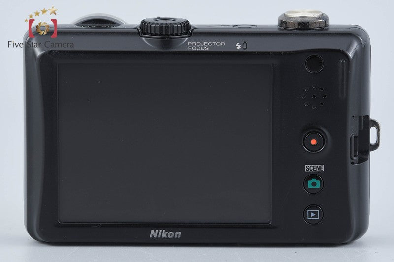 Nikon COOLPIX S1100 pj Silver 14.1MP Digital Camera