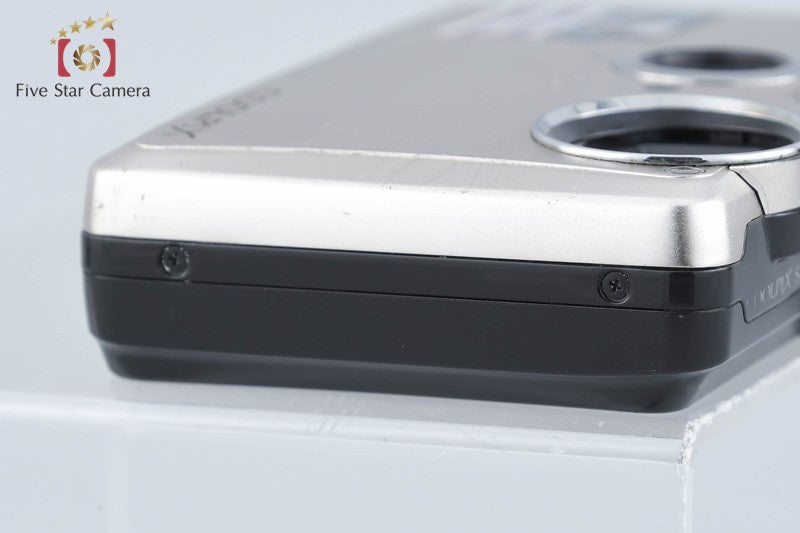 Nikon COOLPIX S1100 pj Silver 14.1MP Digital Camera