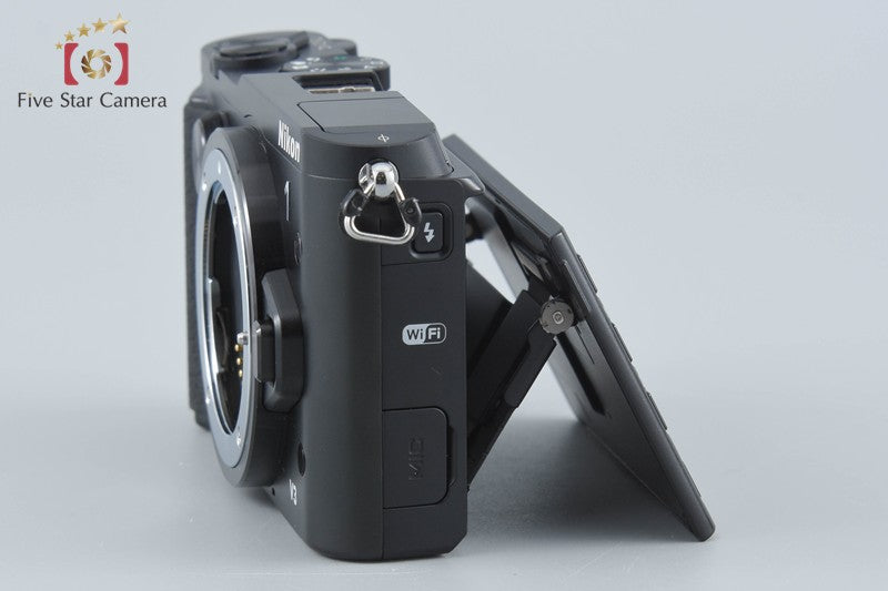 Nikon 1 V3 Black 18.4 MP Digital Camera + DF-N1000 Electronic Viewfinder