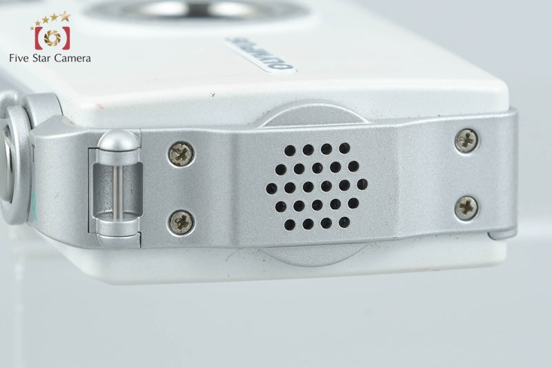 Olympus i:robe IR-300 White 5.0 MP Digital Camera