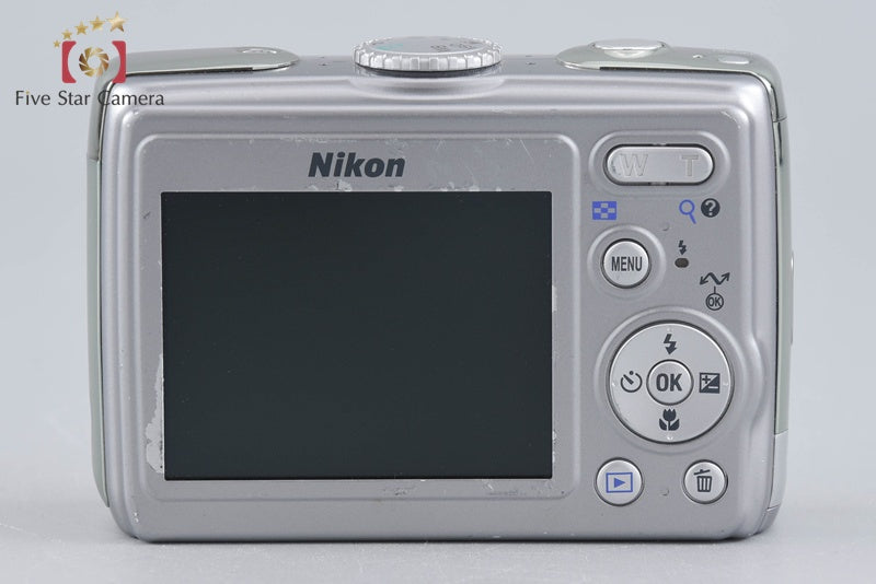 Nikon COOLPIX P4 VR 8.1 MP Digital Camera
